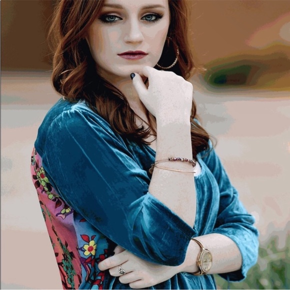 Johnny Was Lucia Velvet Scarf Back Tunic Top Size Small - Picture 4 of 7